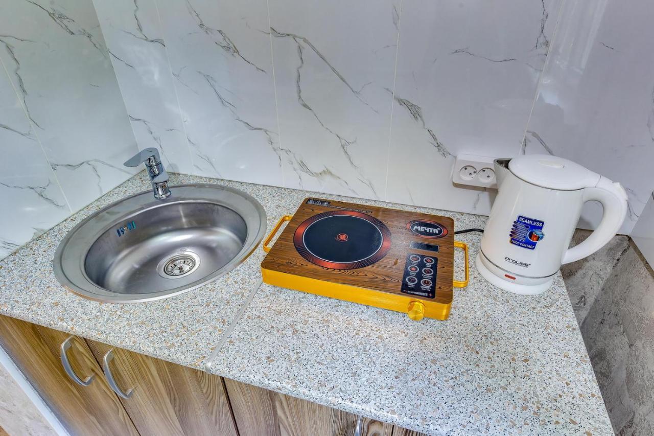 Yourhouse На Розыбакиева Утепова Недалеко От Меги Almaty Esterno foto