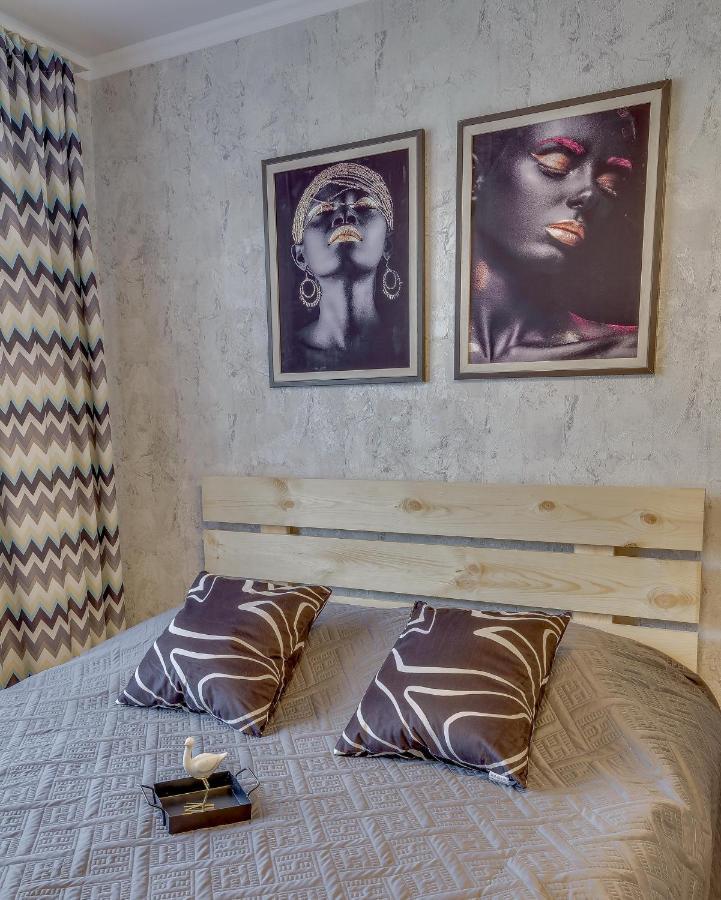 Yourhouse На Розыбакиева Утепова Недалеко От Меги Almaty Esterno foto